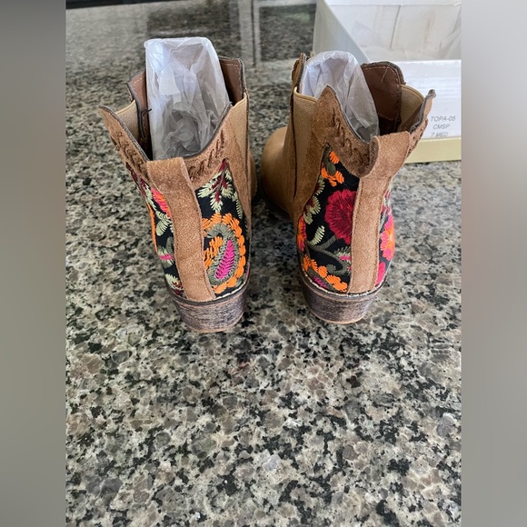 Suede Embroidered Booties - Picture 2 of 3